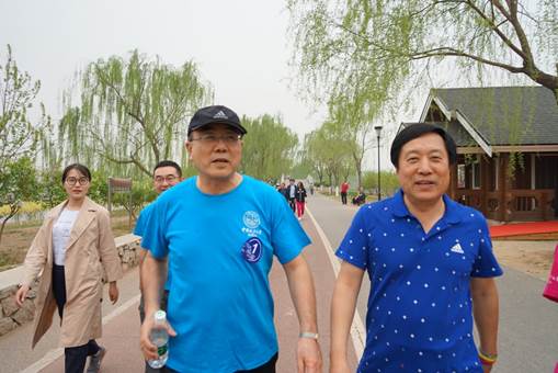 春日正好健步走，齐心踏入新时代——1066vip威尼斯教职工相约滨河春季健走活动
