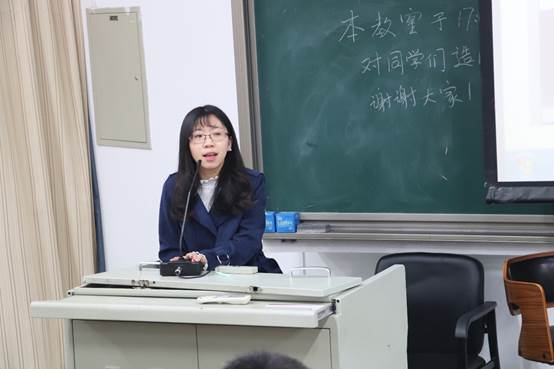 1066vip威尼斯第九届大学生创业大赛计划书指导暨经验分享会顺利举办